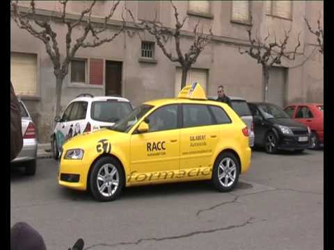 Marc Márquez es treu el carnet de conduir a RACC Autoescola