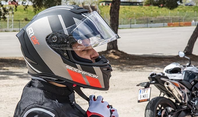 Artículos de primera necesidad Cerebro clímax Sabes qué tipo de casco necesitas para tu moto? - Afiliación y Seguros