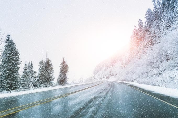 Hielo en la carretera