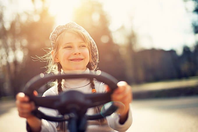 Llevar a los niños en el coche