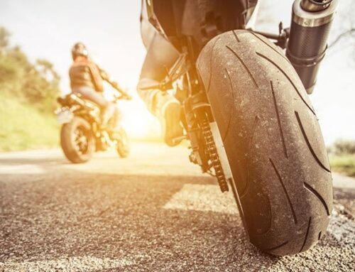 Moto en invierno: imprescindibles que no deben faltar