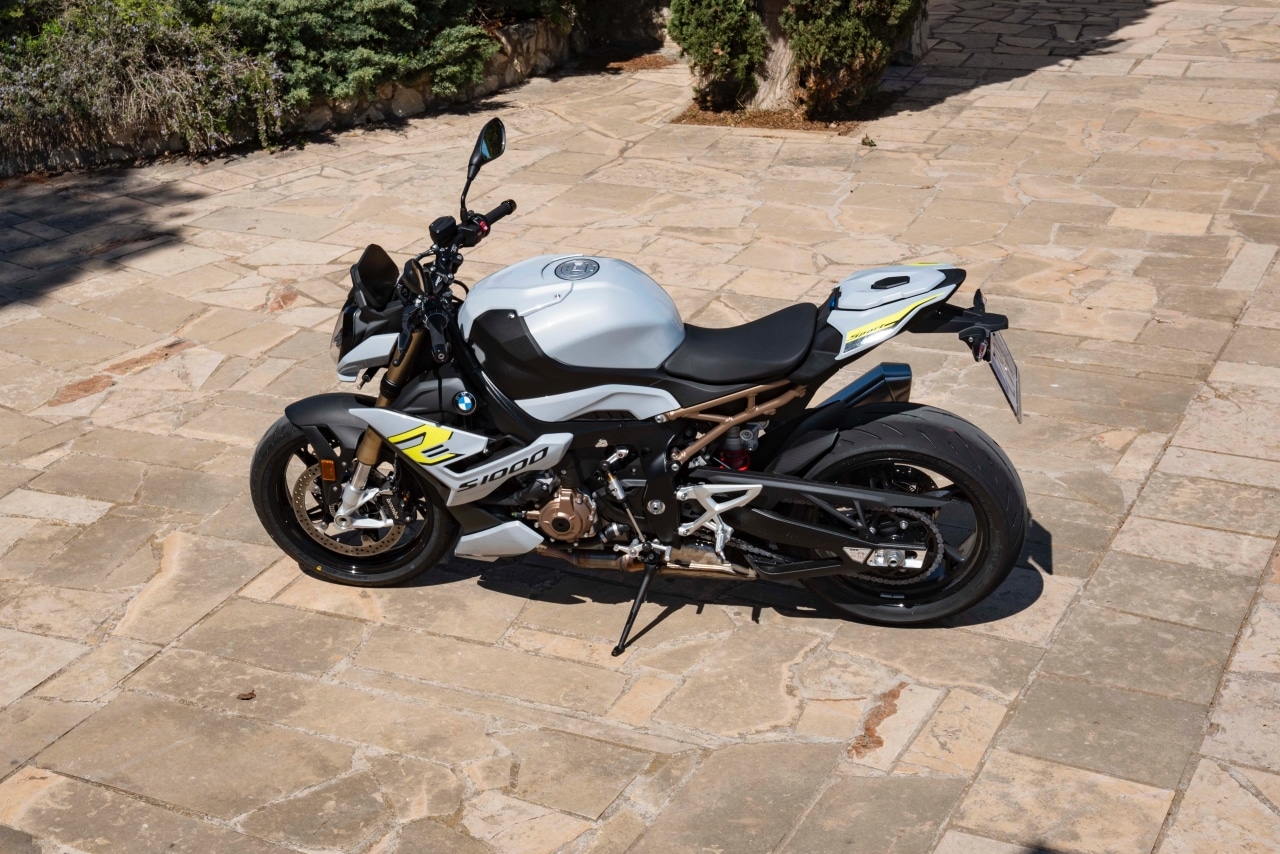 S1000R