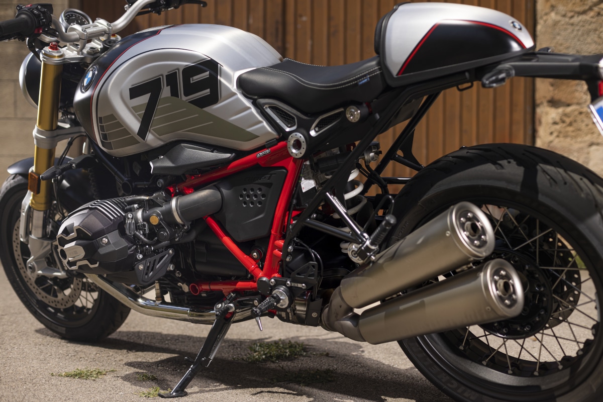 T-Shirit Con Grafica R NineT Option 719 Splatter Style - TS-BM-035 - Cotone Organico, Taglie XS-3XL, Stampa DTF