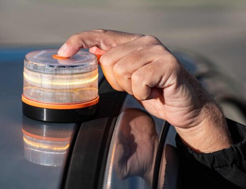 Baliza V-16 en 2026: normativa vigente, multas en Cataluña y errores más comunes