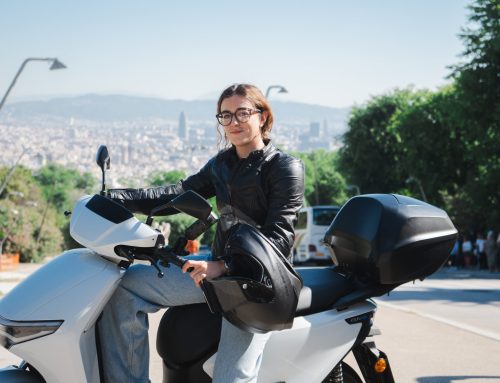 Ruta arquitectónica por Barcelona a los mandos de la Honda CUV e: